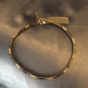 NWT Guess choker